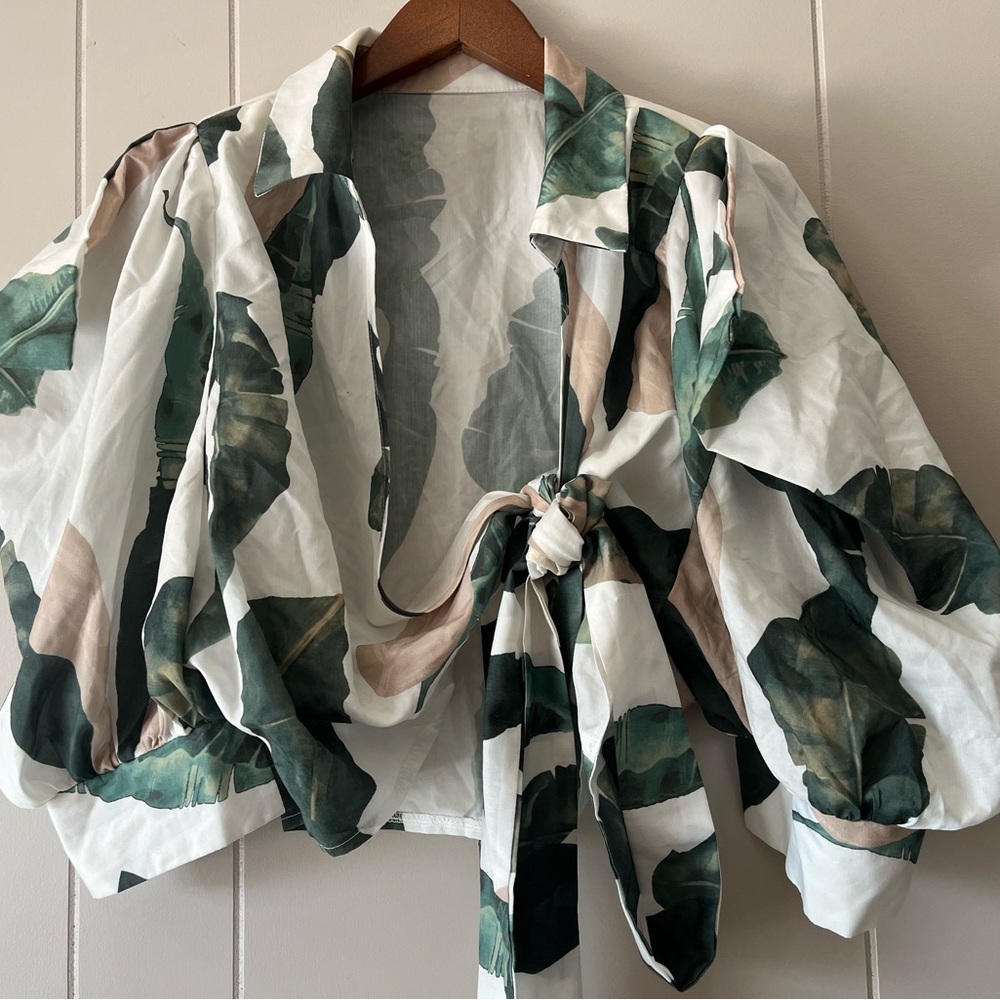 Tropical Leaf Print Women's Top - Picture 2 of 8